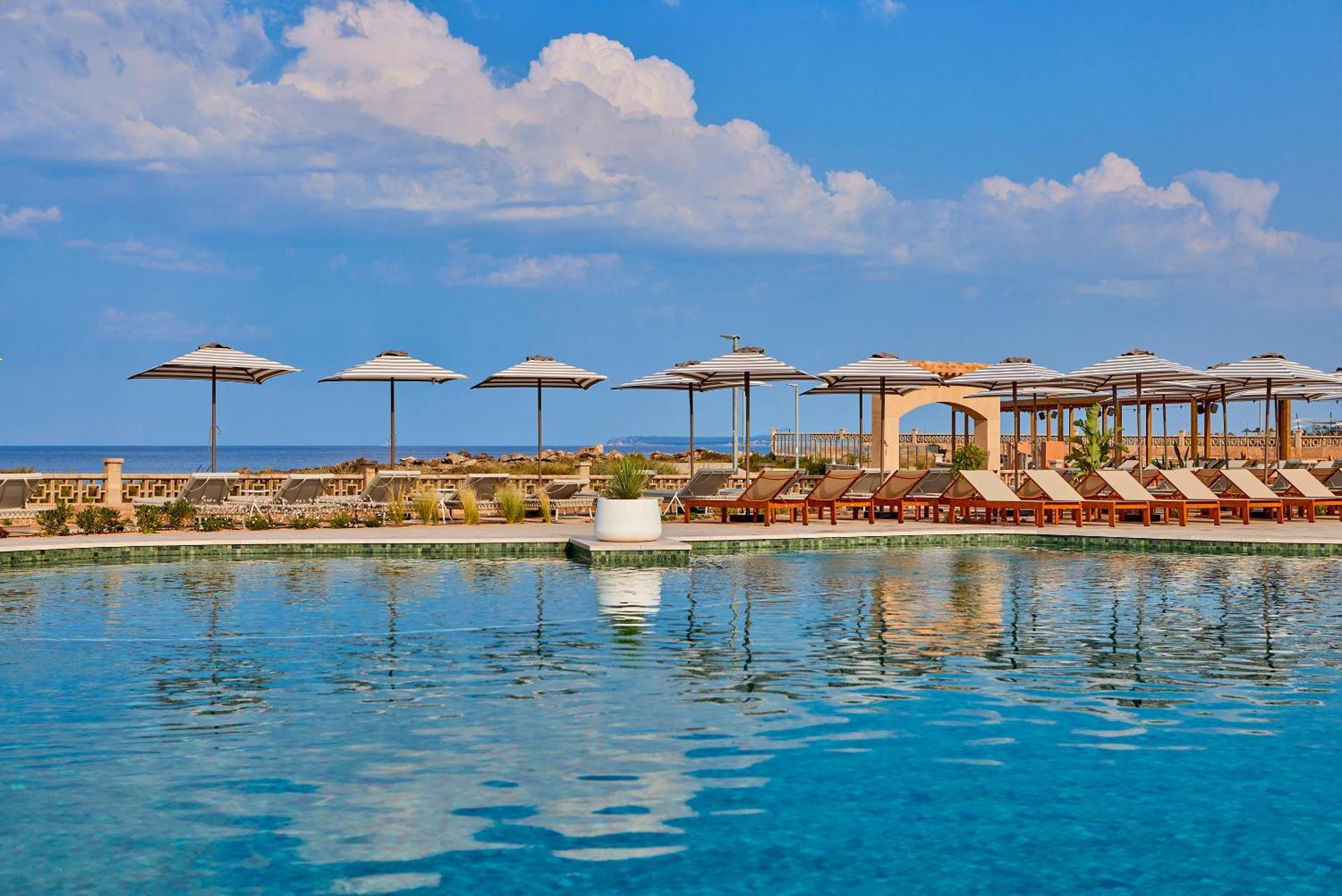 Universal Grand Leon & Spa Colonia de Sant Jordi Екстериор снимка