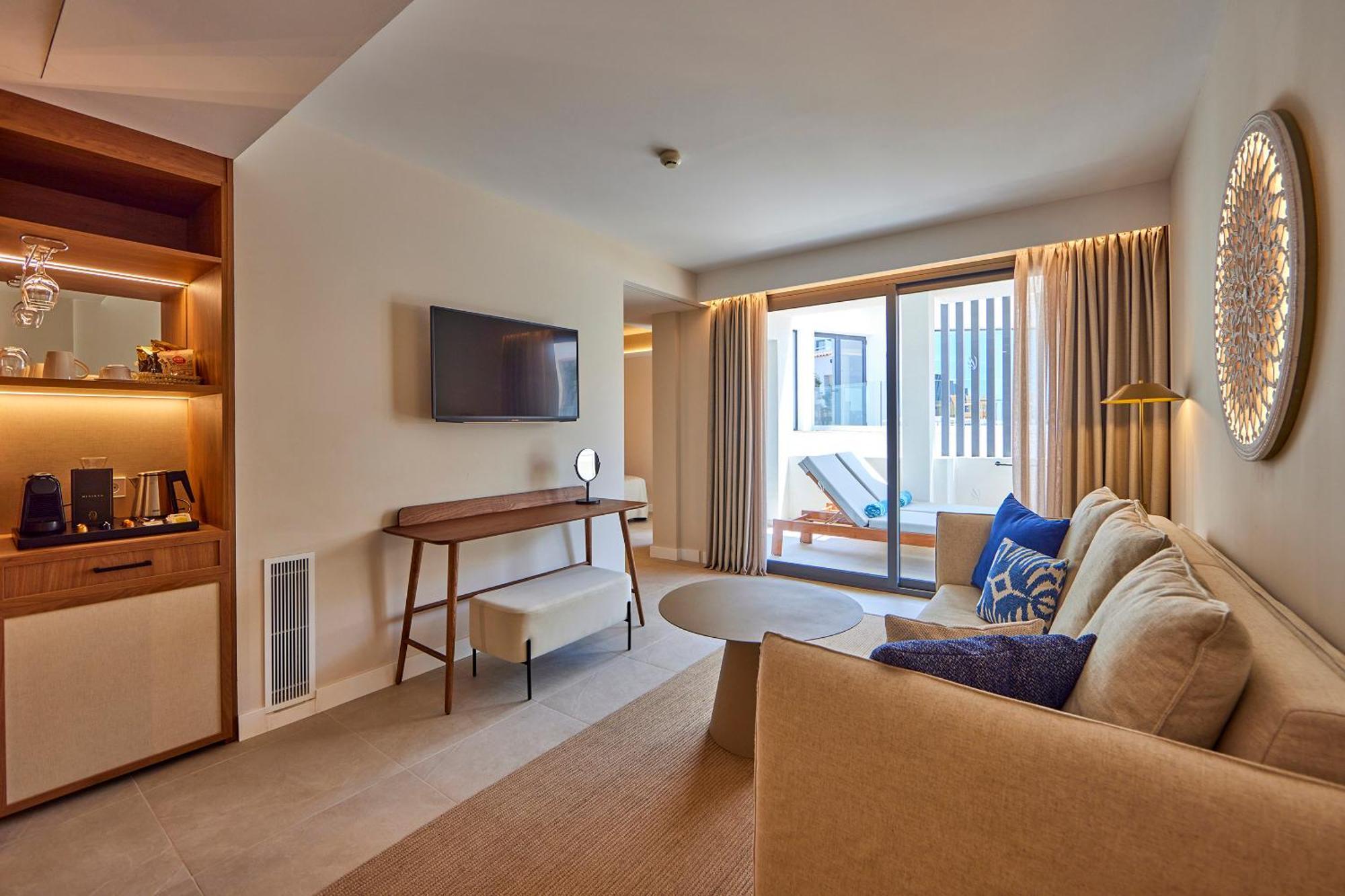 Universal Grand Leon & Spa Colonia de Sant Jordi Екстериор снимка