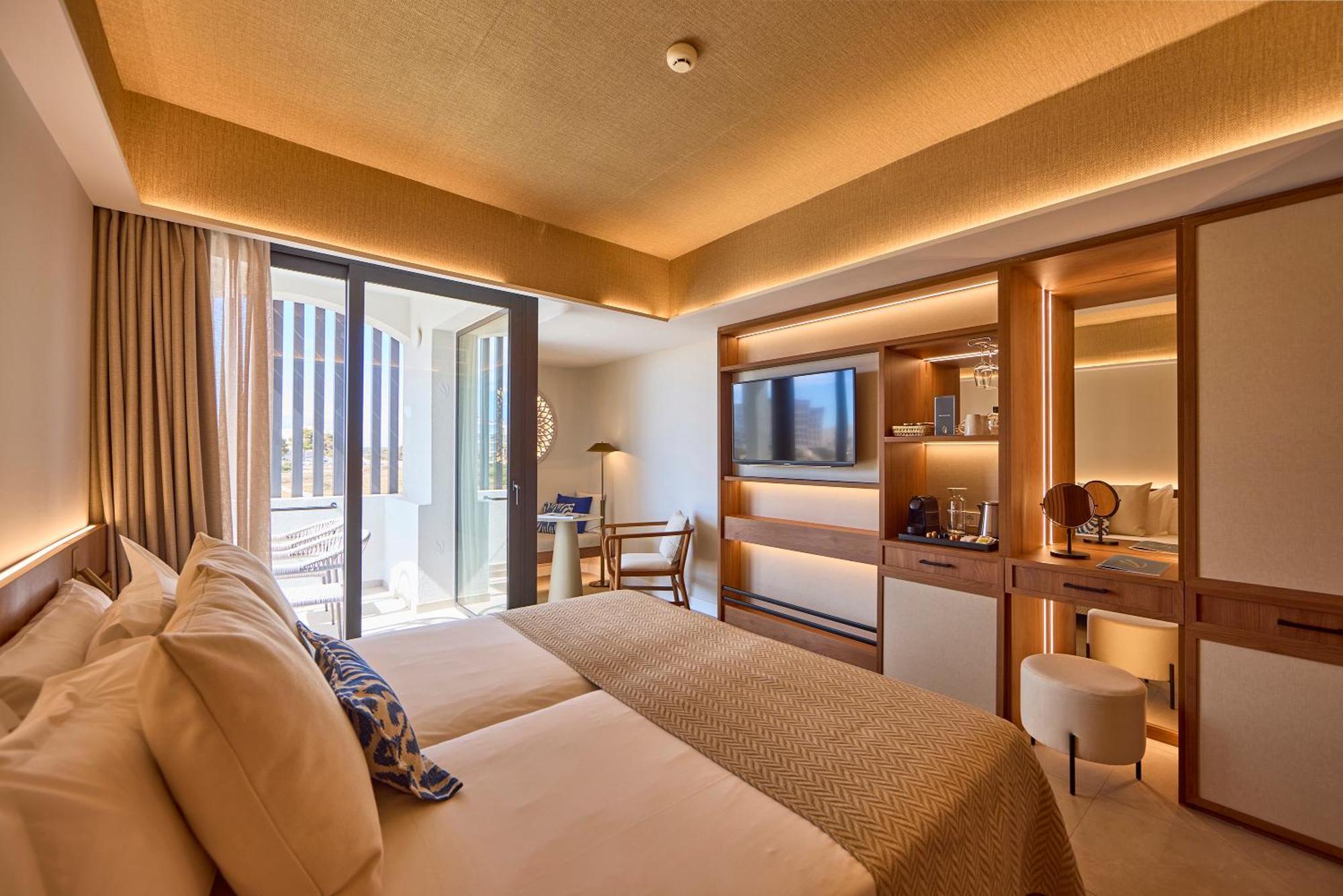 Universal Grand Leon & Spa Colonia de Sant Jordi Екстериор снимка
